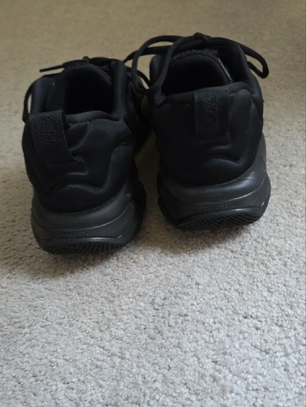 Nike Black Giannis Low-Top Sneakers Mens Size 8 Basketball Shoes